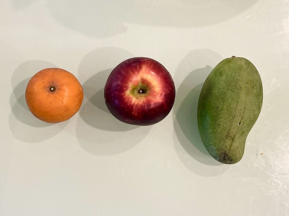 Fruits that can be used as candy. Photo: Huyen Chi