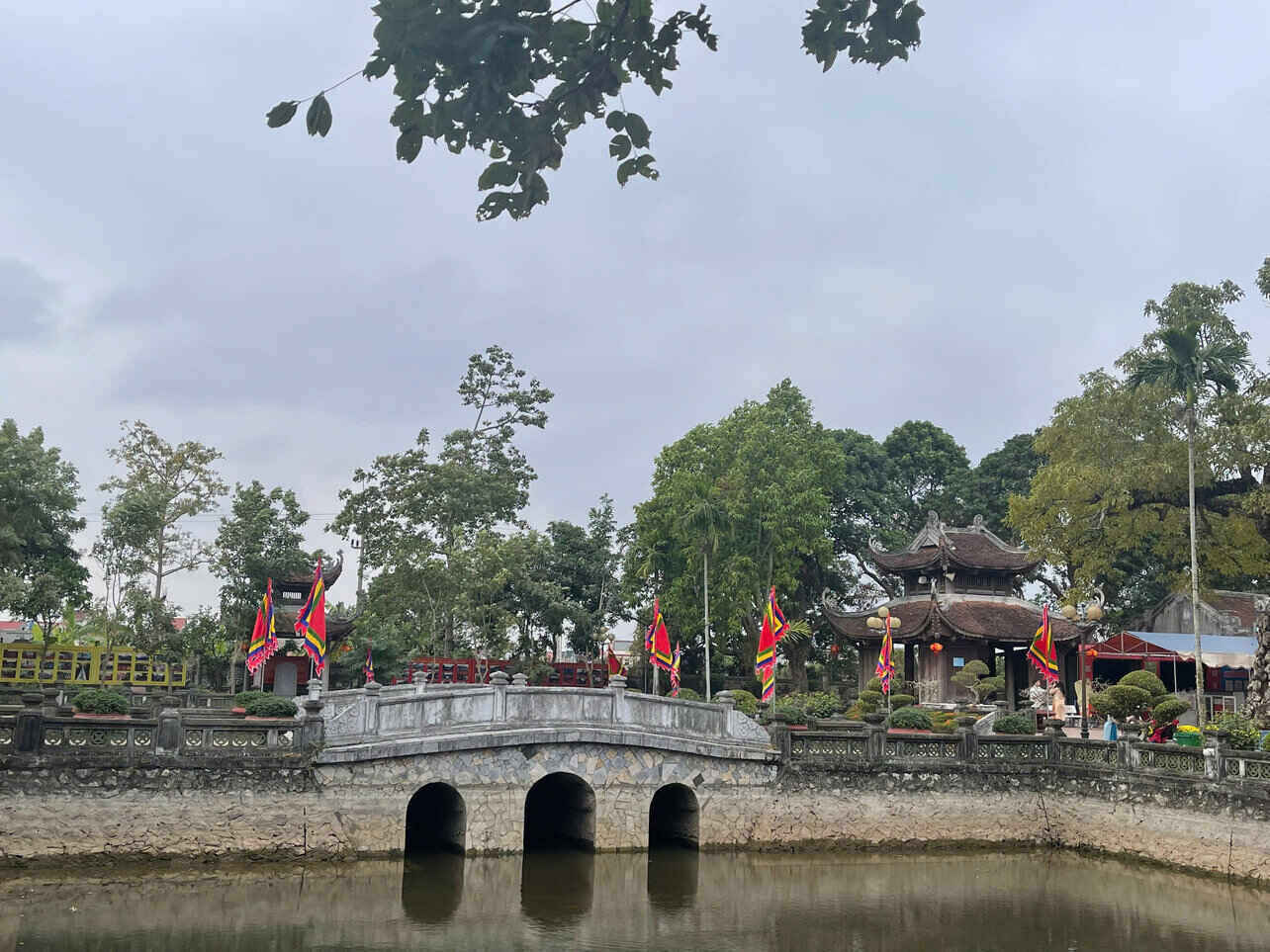 Explore Hai Duong heritage through digital technology. Photo: Mai Huong