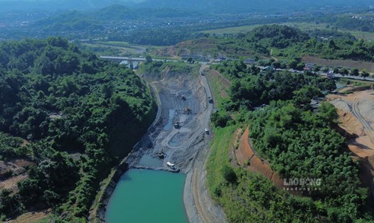 Các dự án tại Lào Cai sẽ tạm dừng để phục vụ quá trình sắp xếp bộ máy chính trị. Ảnh: Đinh Đại