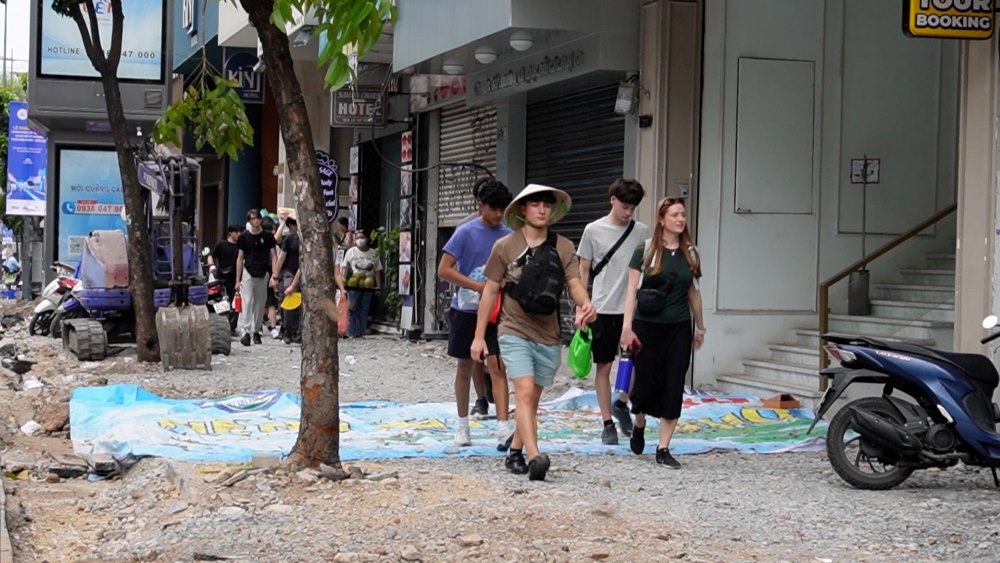 Ho Chi Minh City residents hope the sidewalk upgrade will be completed soon