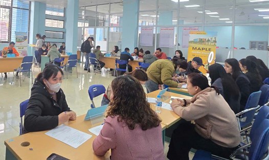 Gần 2.000 lao động đến với phiên giao dịch việc làm Hải Phòng. Ảnh: Trung tâm dịch vụ việc làm Hải Phòng