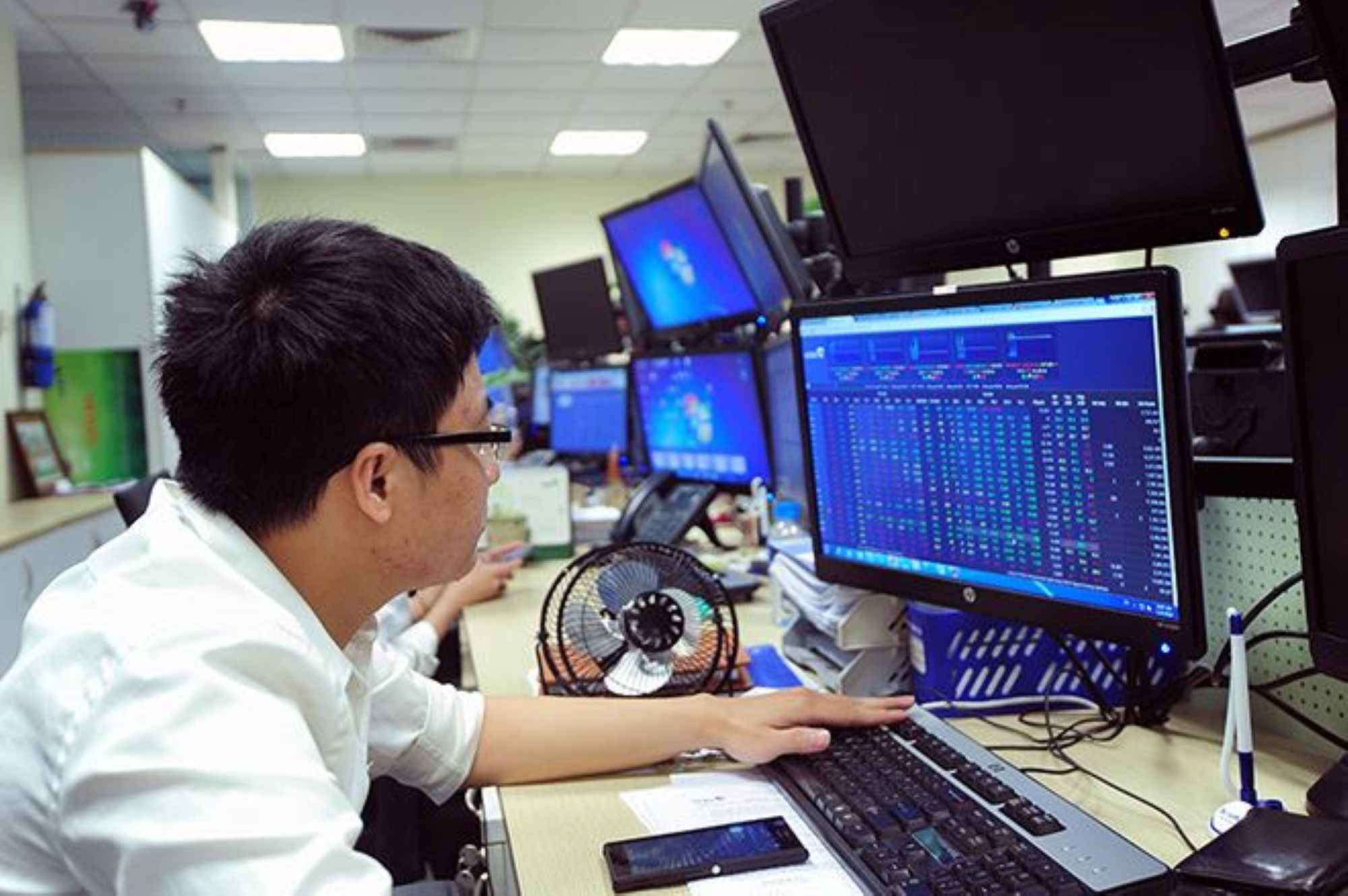The stock market maintained a fairly good increase. Photo: Le Toan