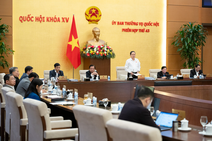 Today, the National Assembly Standing Committee will give its opinion on reducing land rent in 2024. Photo: Quochoi.vn