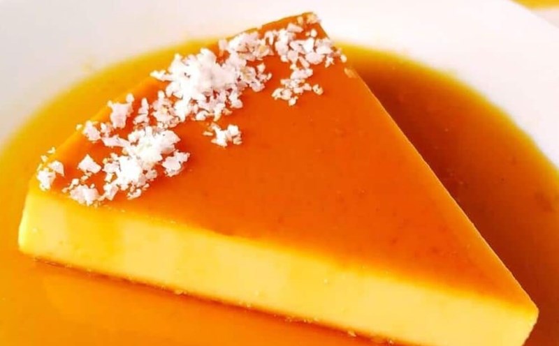 Coconut fat cake is very popular because of its delicious and attractive flavor. Photo: Quoc Chung
