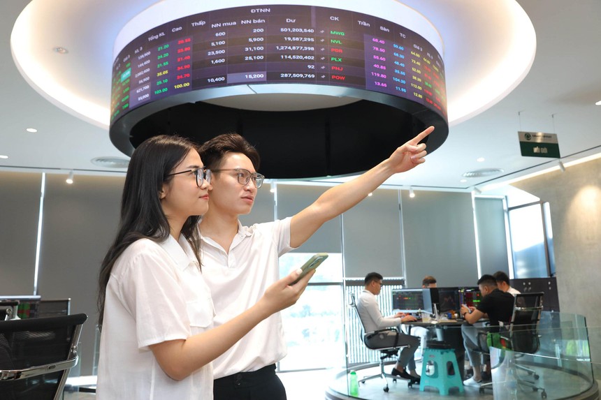 Cash flow flows strongly into the stock market. Photo: Le Toan