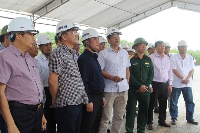 Yêu cầu dồn toàn lực đẩy nhanh tiến độ cao tốc qua Bình Định
