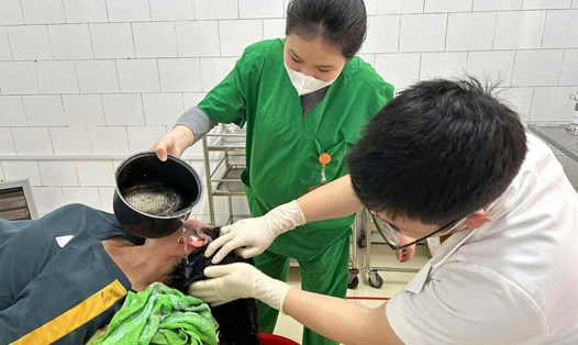 Bác sĩ trẻ tận tâm phục vụ người dân Hải Dương. Ảnh: Nhân vật cung cấp