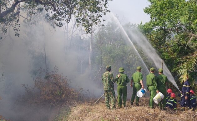 Forest fire prevention drill at Bac Lieu bird's nest. Photo: Nhat Ho