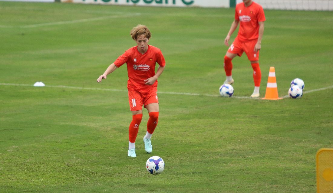 The training session on March 11 of the U22 Vietnam team. Photo: Minh Dan