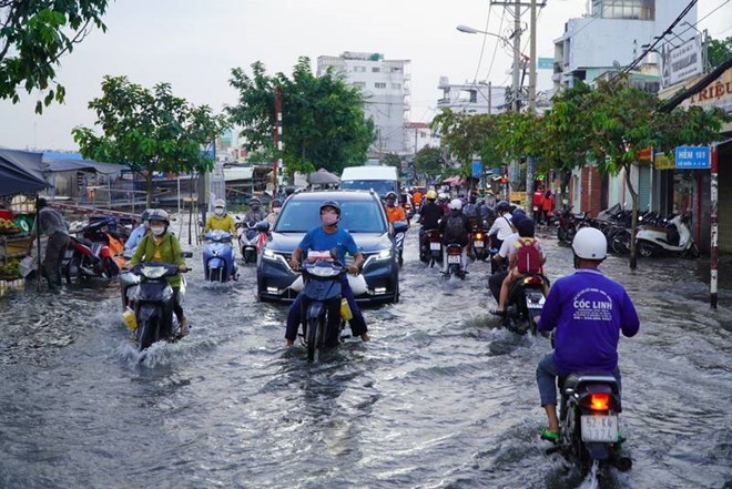 Dự báo thời điểm có mưa dông, triều cường ở Nam Bộ