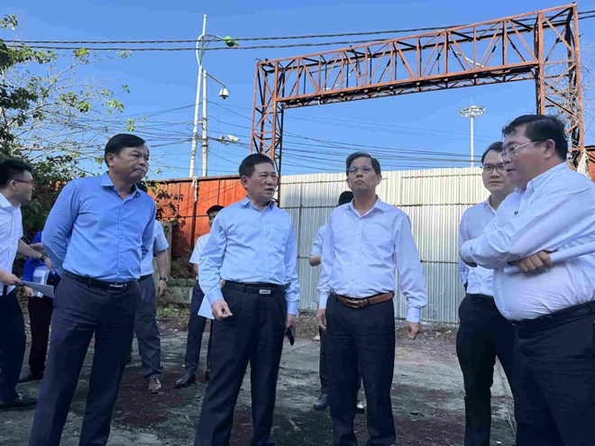 Phó Thủ tướng Hồ Đức Phớc kiểm tra dự án bỏ hoang ở Nha Trang