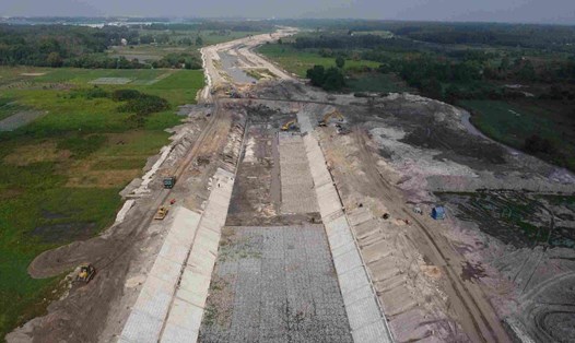 Bình Dương sẽ đầu tư dự án mở rộng đường dọc Suối Cái. Ảnh: Đình Trọng