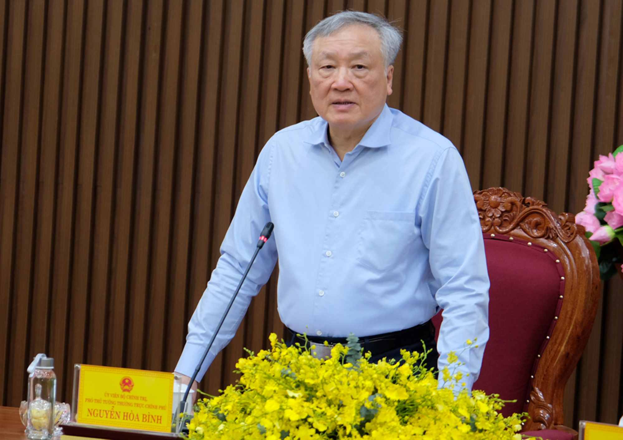 Politburo member and Permanent Deputy Prime Minister Nguyen Hoa Binh chaired the meeting. Photo: Vien Nguyen