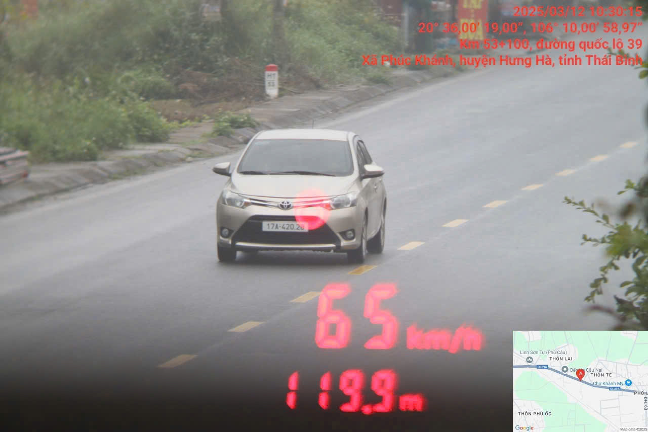 Las imagenes de vehiculos que violan el error no obedecen el comando de los semaforos. Fuente: Departamento de Policia de Trafico - Departamento de Policia de Thai Binh