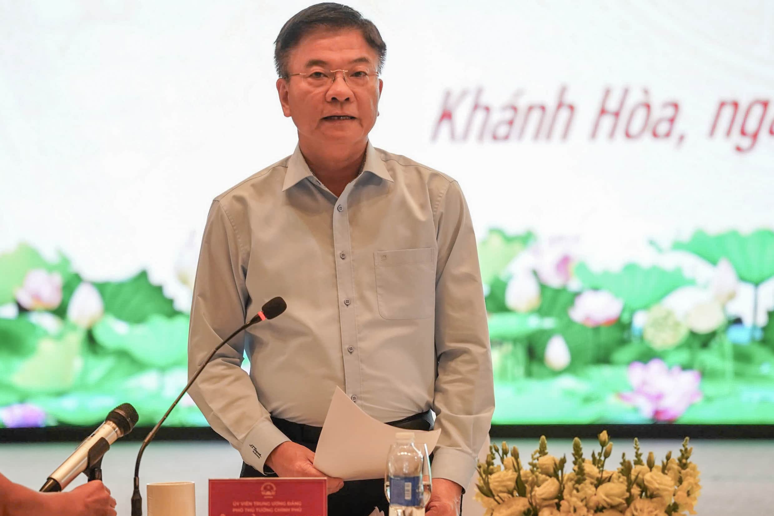 Pho Thu tuong Le Thanh Long phat bieu chi dao tai buoi lam viec voi 3 tinh Khanh Hoa, Phu Yen va Dak Lak. Anh: Huu Long
