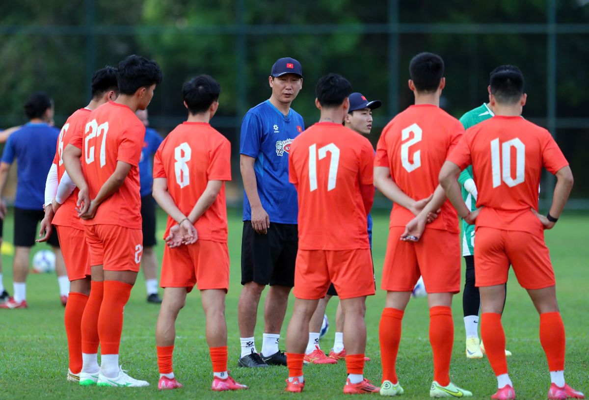 The first training session of the Vietnam team in Binh Duong. Photo: Thanh Vu