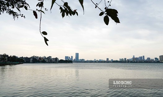 Hà Nội vừa phê duyệt đầu tư dự án xây dựng hệ thống thu gom nước thải khu vực hồ Tây. Ảnh: Tùng Giang