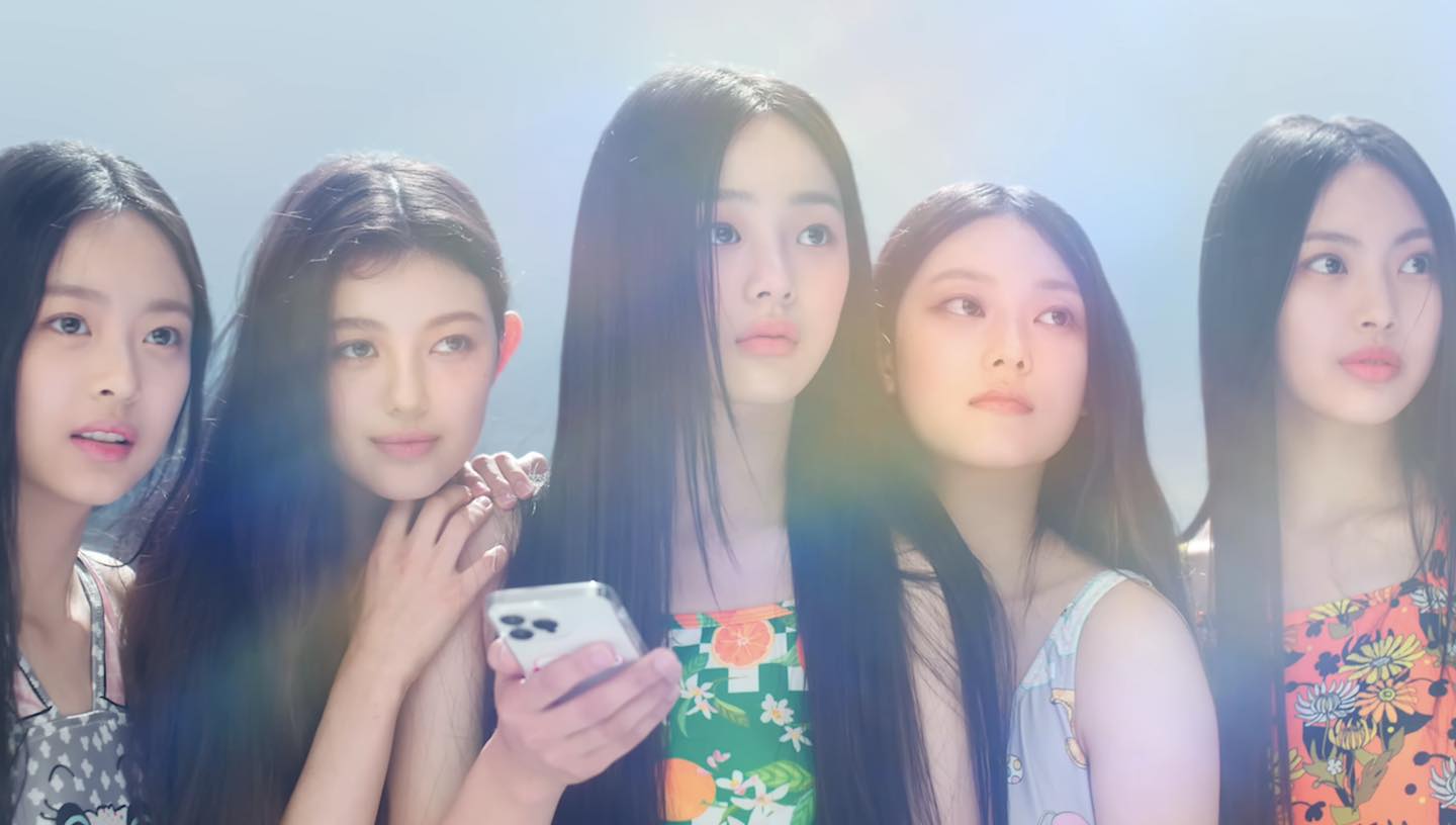 The NJZ fan community (NewJeans) submitted a petition to the court to reject ADOR's ban on the group. Photo: Taken from Video