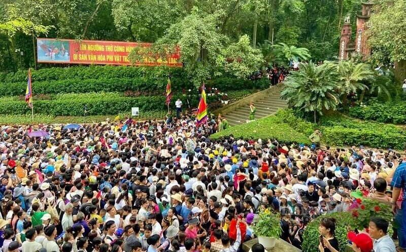 The death anniversary of Hung Vuong's father and the Year of the Snake Culture - Tourism Week this year will have many cultural, sports and tourism activities organized. Photo: To Cong.