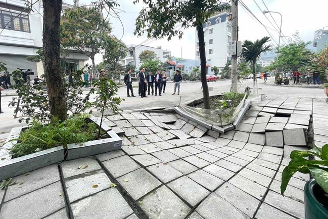 Hố sụt lún lại xuất hiện, đe dọa khu dân cư ở Quảng Ninh