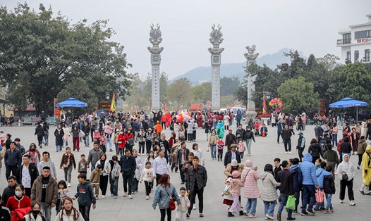 Khu danh thắng Tây Thiên tại Vĩnh Phúc là nơi thu hút đông đảo khách du lịch. Ảnh: Khánh Linh