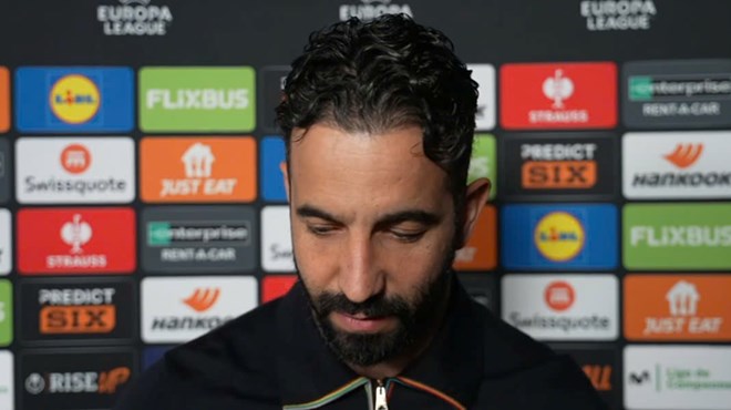 Ruben Amorim is helping Man United play better in recent matches. Photo: Cut from video