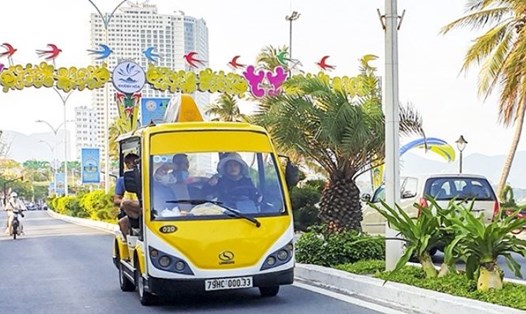Địa phương đang tổ chức kiêm tra, siết chặt loại hình xe chở người 4 bánh gắn động cơ Khánh Hòa. Ảnh: Vĩnh Hòa