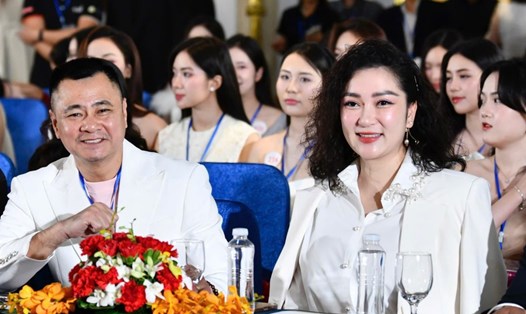 NSND Tự Long, Hoa hậu Nguyễn Thị Huyền làm giám khảo Sơ khảo khu vực phía Bắc cuộc thi Hoa hậu Việt Nam. Ảnh: Ban tổ chức