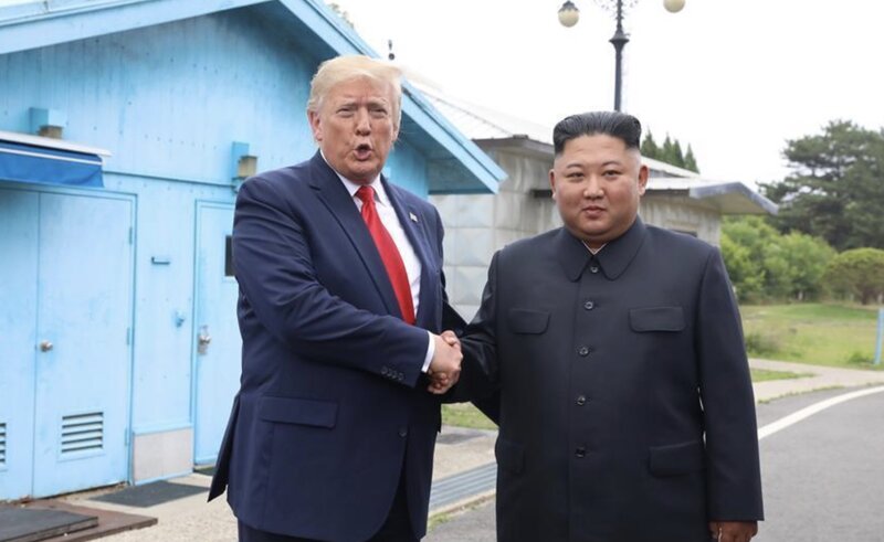 President Trump affirmed that he will continue to maintain a good relationship with North Korean leader Kim Jong Un. Photo: Xinhua