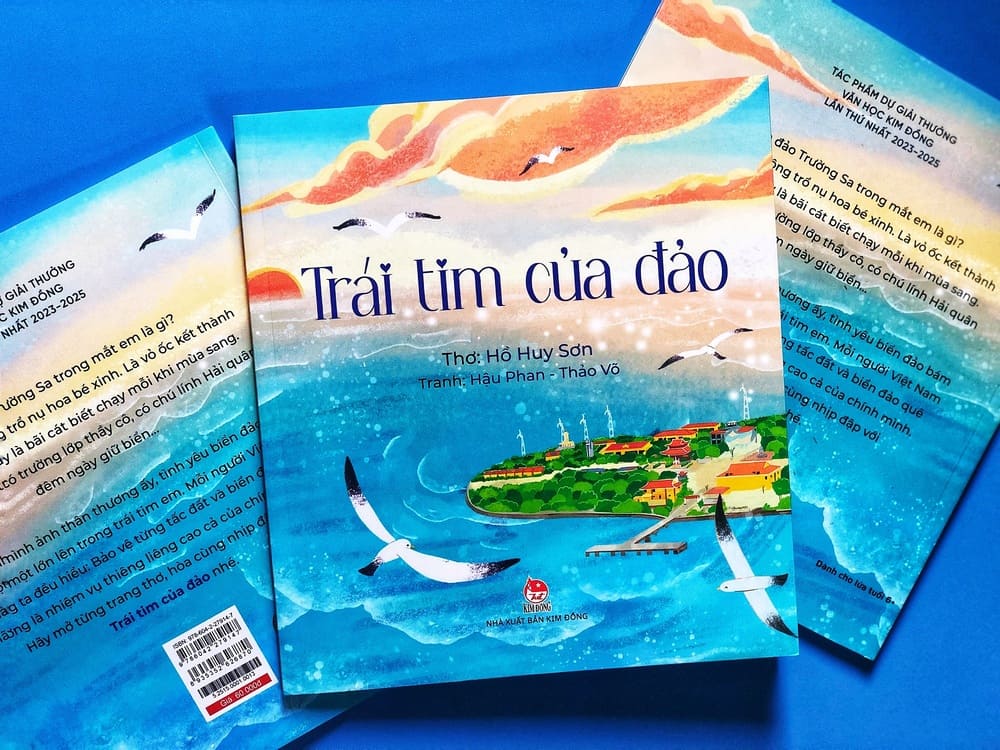 "Trái tim của đảo" của nhà thơ Hồ Huy Sơn được nhà xuất bản Kim Đồng phát hành. Ảnh: NXB