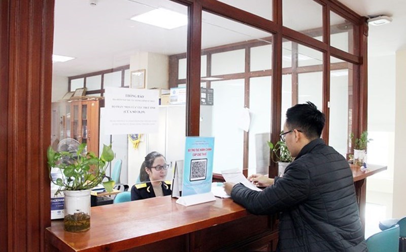 Adjust personal income tax to suit socio-economic realities. Illustrative photo: Hai Nguyen