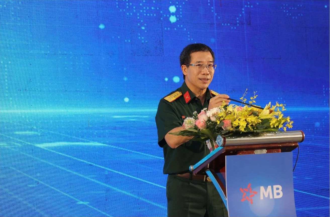 Dai ta Luu Trung Thai, Chu tich Hoi dong quan tri MB phat bieu tai le khai truong. Anh: MBBank.