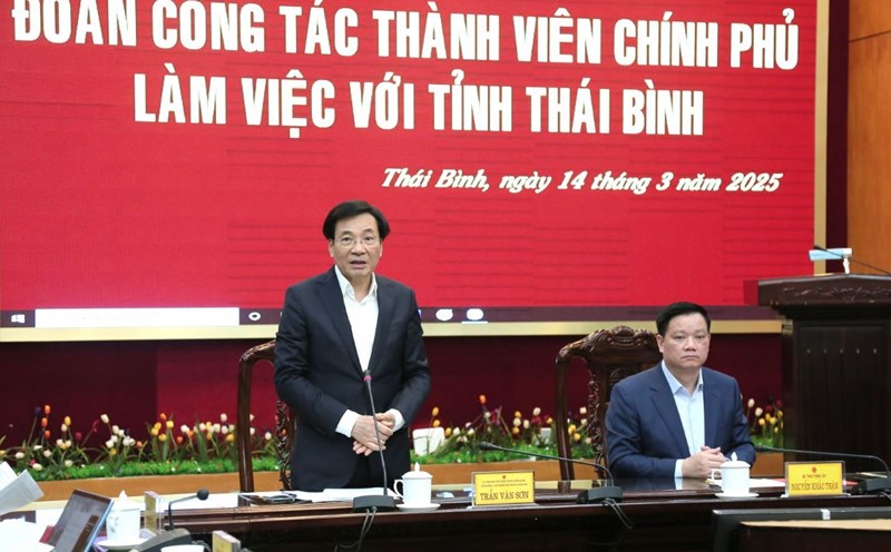 Minister and Head of the Government Office Tran Van Son spoke at the meeting with Thai Binh province. Photo: Thai Binh Provincial Portal