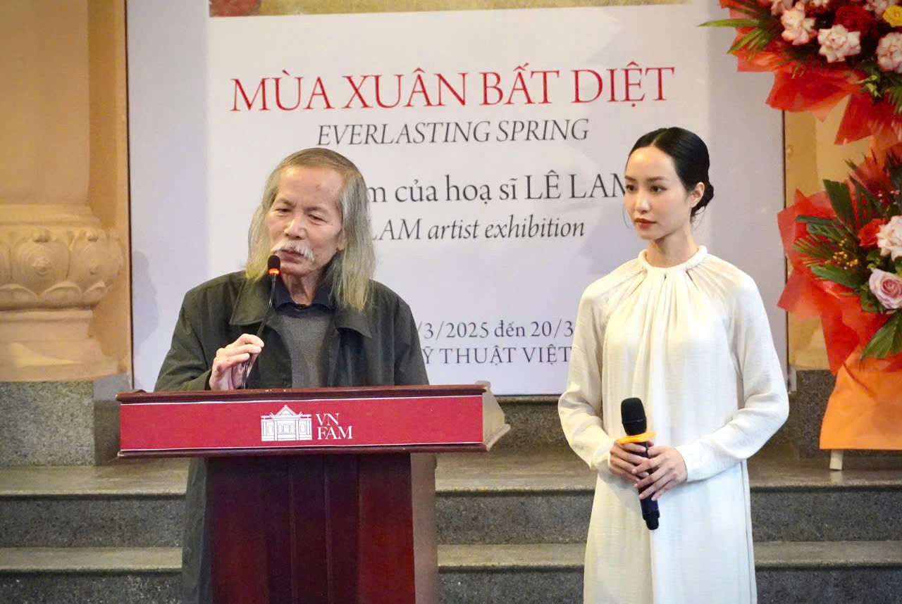 Phat bieu tai le khai mac, hoa si Luong Xuan Doan, Chu tich Hoi My thuat Viet Nam chia se: “Trien lam lan nay khong chi la su kien nghe thuat, ma con la dip y nghia huong toi ky niem 50 nam Ngay Giai phong mien Nam. Day cung la co hoi de the he hom nay tri an nhung dong gop to lon cua cha ong“.