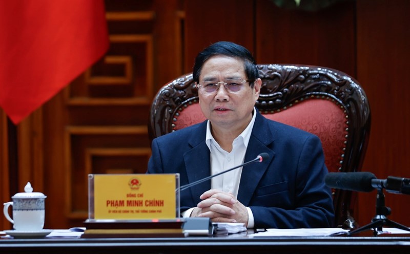 Politburo member and Prime Minister Pham Minh Chinh requested the development of a plan to organize and rearrange science and technology organizations. Photo: VGP
