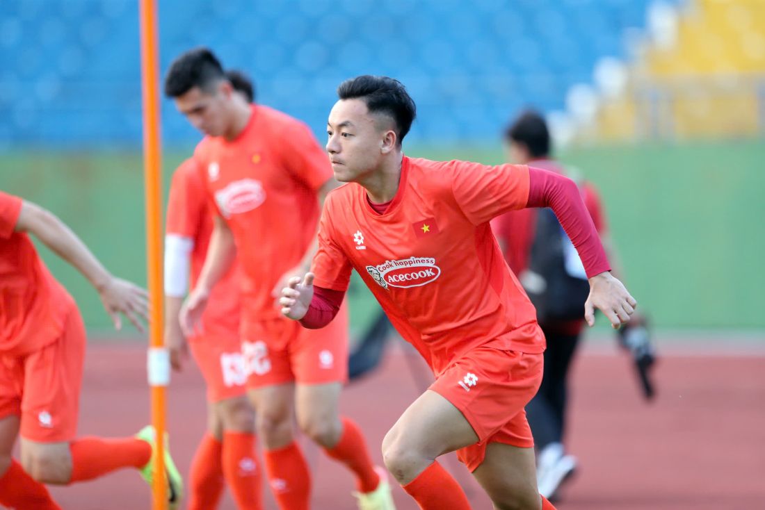 Midfielder Thai Son is an outstanding young player of the Vietnam national team. Photo: Thanh Vu