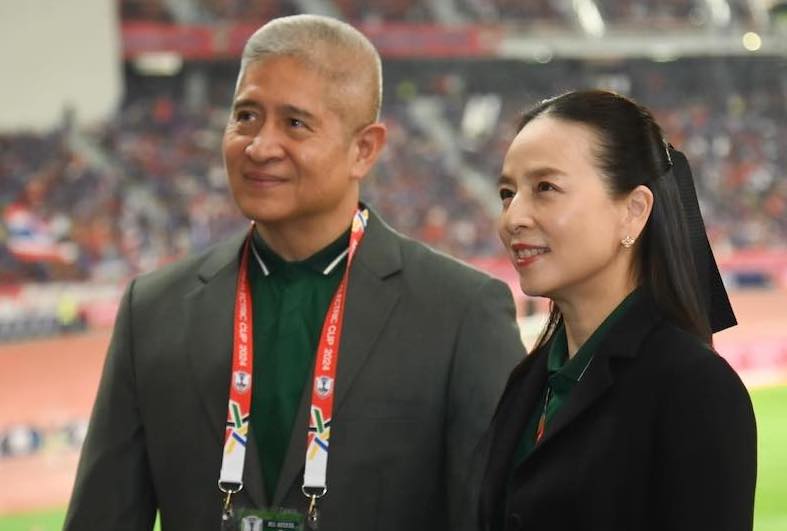 Madam Pang and her husband. Photo: Thai Football Federation