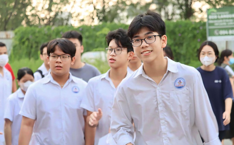 The Ministry of Education and Training talks about converting university admission scores to a common scale