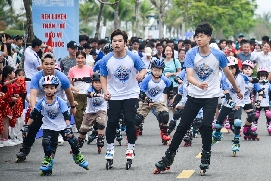 3,000 people attended the Da Nang Olympic Running Day for Health. Photo: Tran Thi