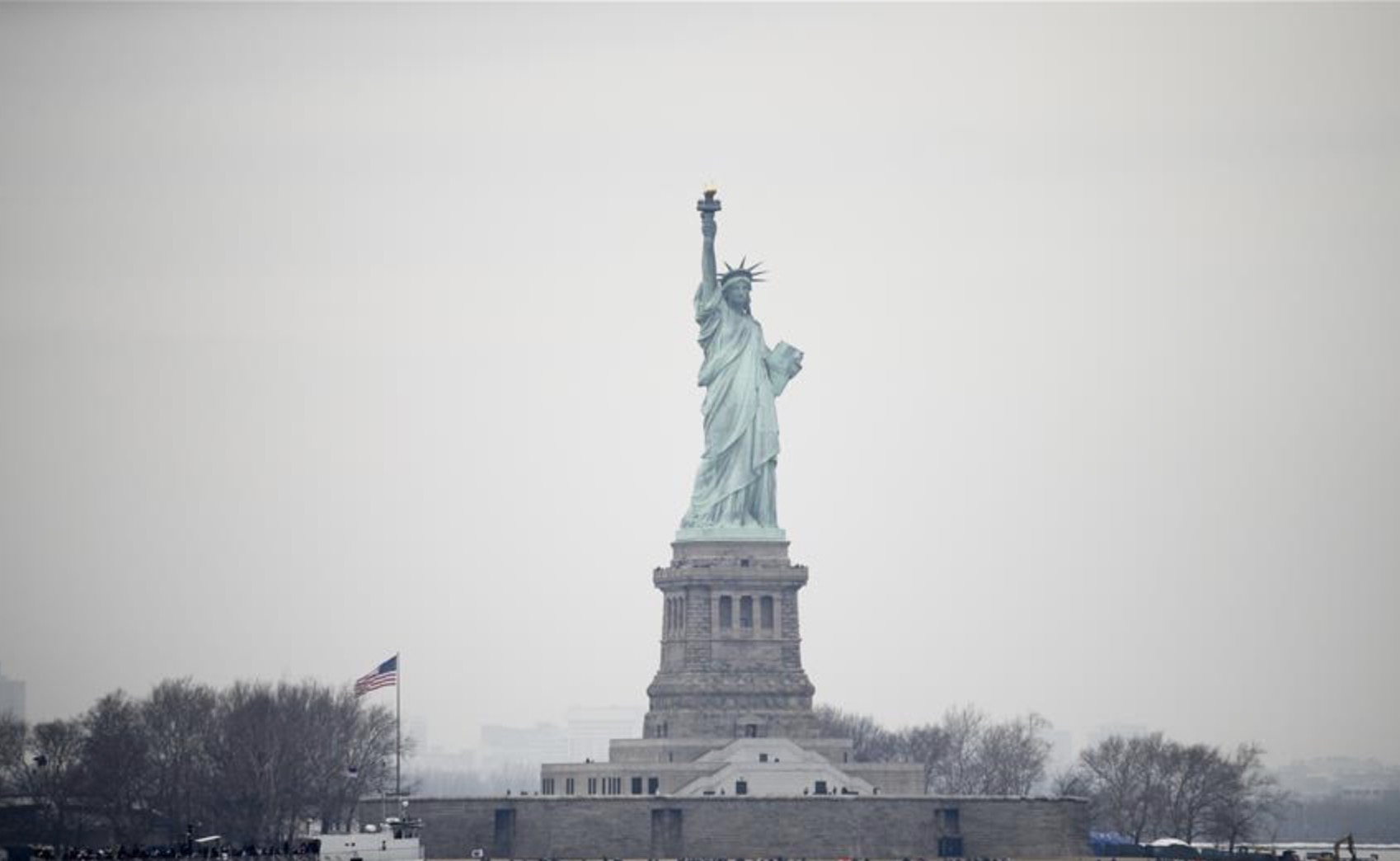 The French politician believes that the US should return the statue of the free Goddess. Photo: Xinhua