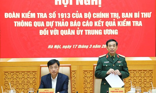 Đại tướng Phan Văn Giang - Ủy viên Bộ Chính trị, Phó Bí thư Quân ủy Trung ương, Bộ trưởng Bộ Quốc phòng - phát biểu tại hội nghị. Ảnh: Bộ Quốc phòng