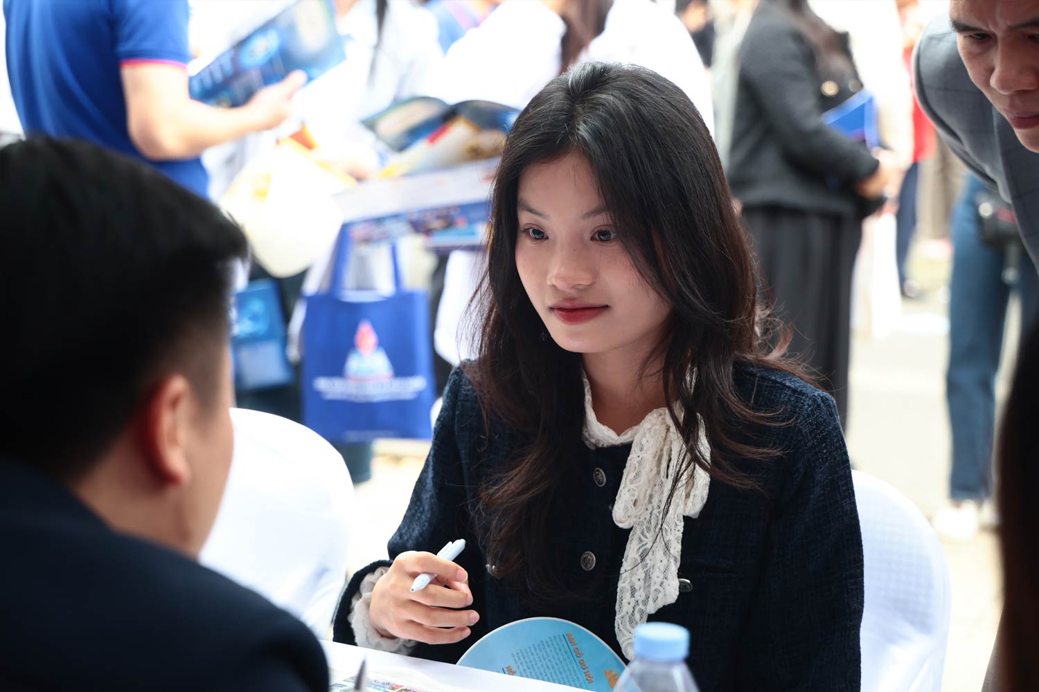 Combining admission methods on one scale, candidates are wondering