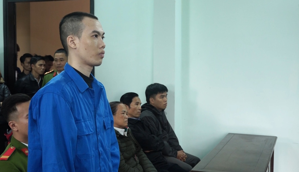 Portrait of defendant Nguyen Cuu Quoc residing in An Dong ward, Thuan Hoa district, Hue city sentenced to 9 years in prison.