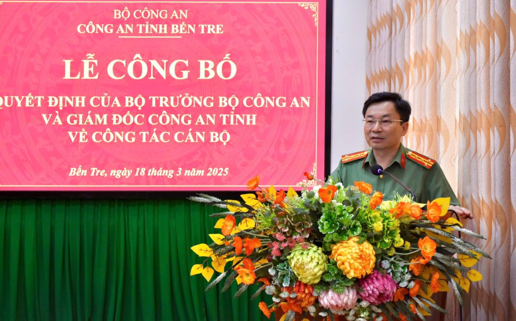 Dai ta Truong Son Lam - Giam doc Cong an tinh Ben Tre - phat bieu tai buoi le. Anh: Quang Duy