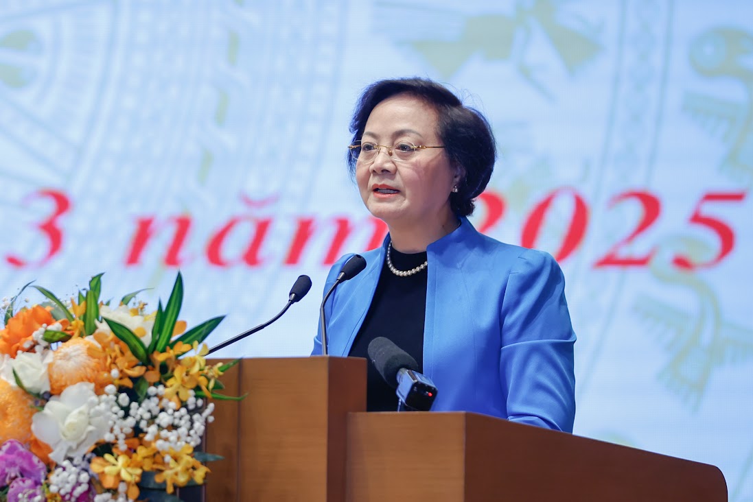 Minister of Home Affairs Pham Thi Thanh Tra said it is expected to complete the arrangement at the commune level before June 30, merging the province before August 30. Photo: Nhat Bac