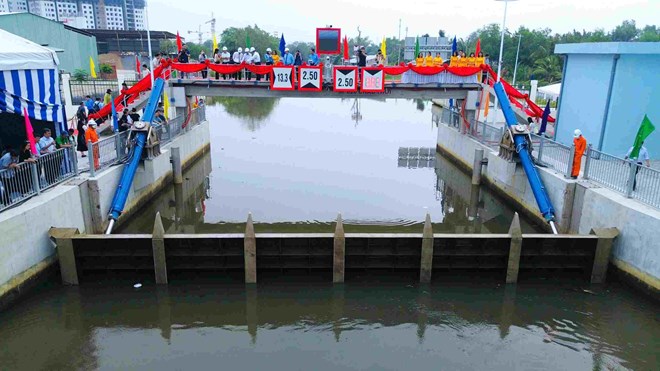 Ho Chi Minh City inaugurated the 236 billion VND flood prevention project in District 8. Photo: Anh Tu
