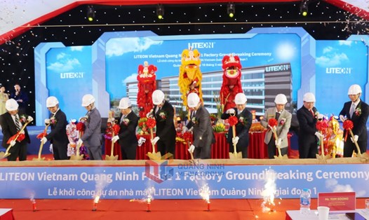 Các đại biểu làm lễ khởi công Nhà máy Lite-On Quảng Ninh - giai đoạn 1. Ảnh: Trung tâm Truyền thông tỉnh Quảng Ninh