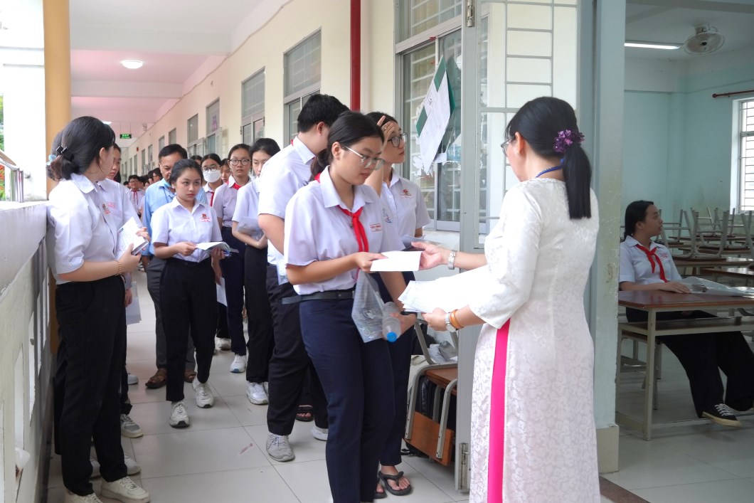 Thi sinh tham gia Ky thi tuyen sinh 10 o Can Tho nam hoc 2024 - 2025. Anh: Yen Phuong