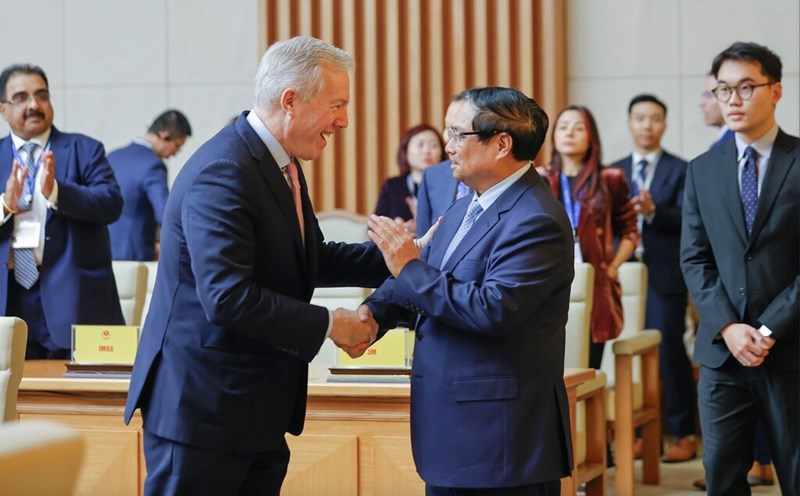 Prime Minister Pham Minh Chinh had a meeting with the US-ASEAN Business Council (USABC) delegation and a delegation of 60 large US enterprises visiting and working in Vietnam. Photo: VGP
