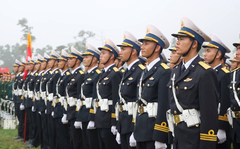 There are currently detailed regulations on retirement regimes and policies for military officers. Illustrative photo: Tran Vuong
